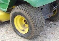 U-426 John Deere 111 Lawn Mower