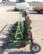 U-486 6 Row Planter