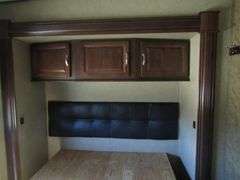U-727 2015 Rushmore Lincoln 40' Travel Trailer
