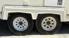 U-1263  1996 New Horizon GN Travel Trailer