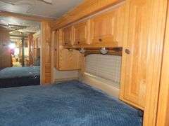 U-1267 2005 Monaco Dynasty Motor Coach