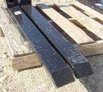 U-157 Wolverine Bolt on Pallet Forks
