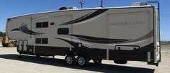 U-727 2015 Rushmore Lincoln 40' Travel Trailer