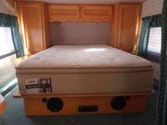U-1263  1996 New Horizon GN Travel Trailer