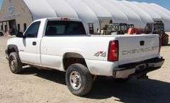 U-746 2004 Chevy Silverado 2500 Pickup