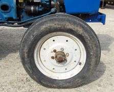 U-1324 Ford 1700 Tractor