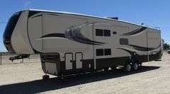 U-727 2015 Rushmore Lincoln 40' Travel Trailer