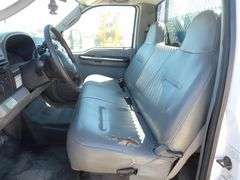 U-745 2006 Ford F-550 Service Crane Truck