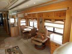 U-1267 2005 Monaco Dynasty Motor Coach