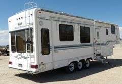 U-404 1999 Marquis 5th Wheel Travel Trailer