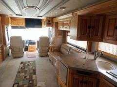 U-1267 2005 Monaco Dynasty Motor Coach