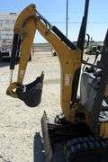 U-972 2013 Caterpillar 300.9D Mini Excavator