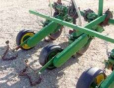 U-486 6 Row Planter