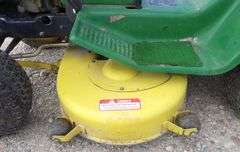 U-426 John Deere 111 Lawn Mower