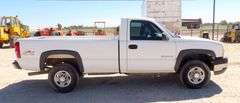 U-746 2004 Chevy Silverado 2500 Pickup
