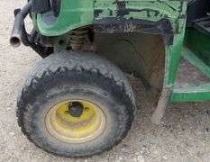 U-1301  2004 John Deere HPX Gator