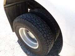 U-728 2004 Ford F350 Dually Pickup