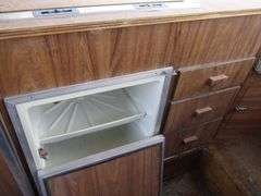 U-1120  1979 Bellboy Cabin Cruiser Boat