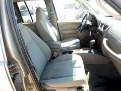 U-1060  2006 Jeep Liberty