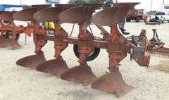 U-457 IH 4 Bottom Roll Over Plow