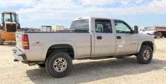 U-1099  2007 GMC 2500 Crew Cab Pickup