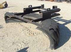 U-776 Pallet Fork Tire Scraper