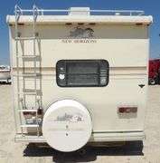 U-1263  1996 New Horizon GN Travel Trailer