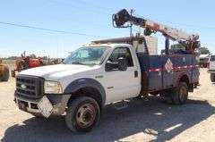 U-745 2006 Ford F-550 Service Crane Truck