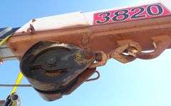 U-745 2006 Ford F-550 Service Crane Truck