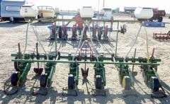 U-486 6 Row Planter
