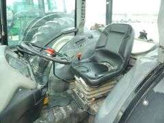 U-1268 New Holland TN90F Tractor