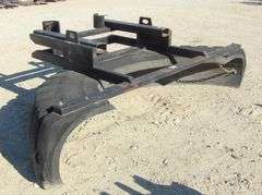 U-776 Pallet Fork Tire Scraper