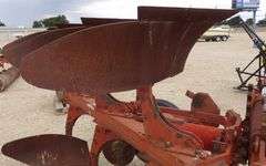 U-456 IH 3 Bottom Roll Over Plow