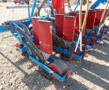 U-487 Monosem Planter