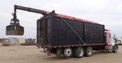U-1365 2003 Kenworth Grapple Dump Truck