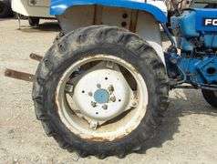 U-1324 Ford 1700 Tractor