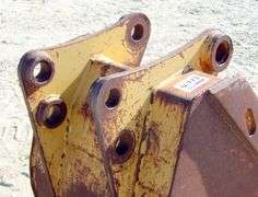 U-773 Backhoe Bucket