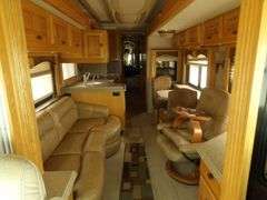 U-1267 2005 Monaco Dynasty Motor Coach