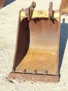 U-773 Backhoe Bucket