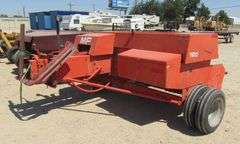 U-812  Massey Ferguson 120 Baler