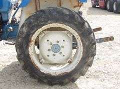 U-1324 Ford 1700 Tractor