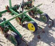 U-486 6 Row Planter