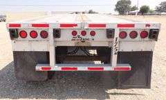 U-1391 2004 Benson Flatbed Semi Trailer
