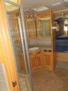 U-1267 2005 Monaco Dynasty Motor Coach