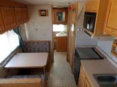 U-1263  1996 New Horizon GN Travel Trailer