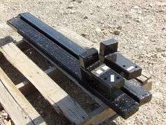 U-157 Wolverine Bolt on Pallet Forks