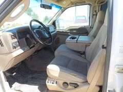 U-728 2004 Ford F350 Dually Pickup