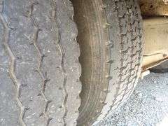 U-1358 1996 Volvo Truck