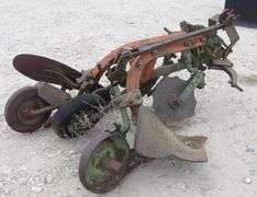 U-1277 2 Bottom Plow