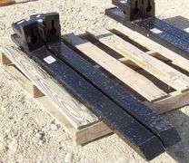 U-157 Wolverine Bolt on Pallet Forks